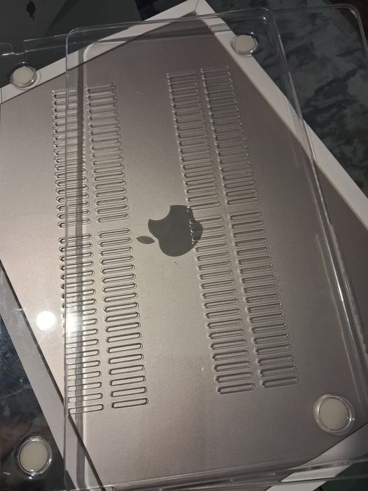 MacBook Air 15" M3 – Como Novo Bateria 100%