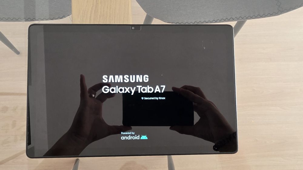 Tablet Samsung Galaxy Tab A7 64GB + Teclado + capa + caneta