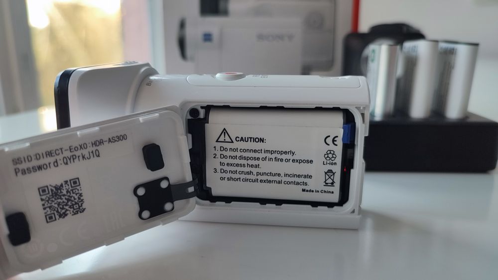 Екшн-камера Sony HDR-AS300 (HDRAS300.E35)