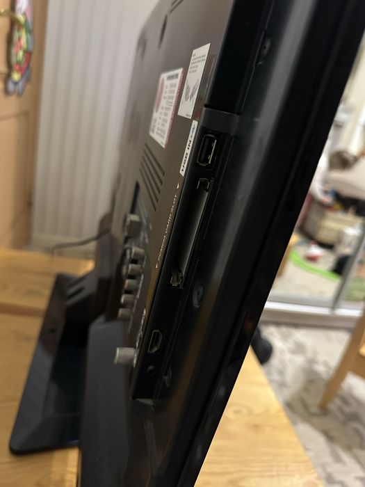 Продам телевизор LG 32”