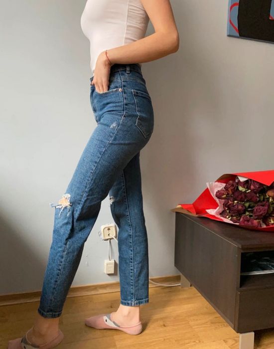 Jeansy z wysokim stanem