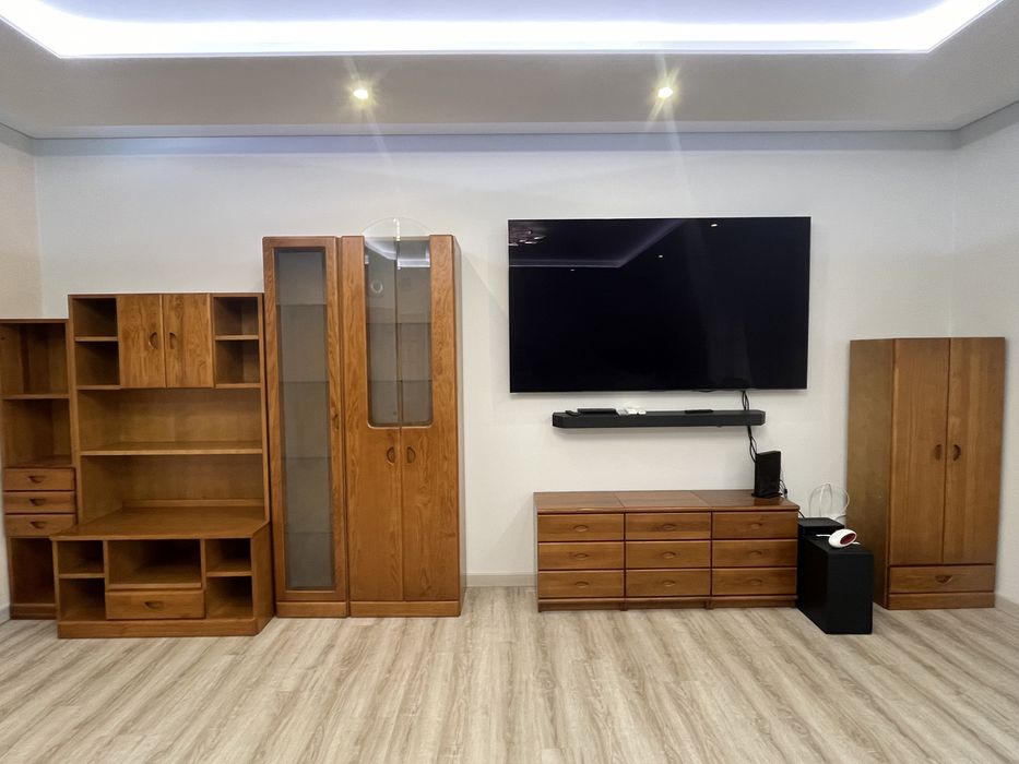 Mobília para sala de madeira