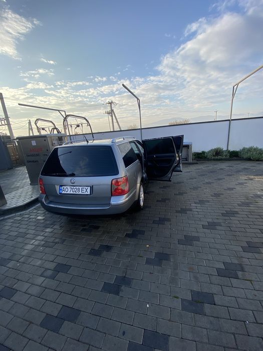 Пасат б 5* в хорошому стані