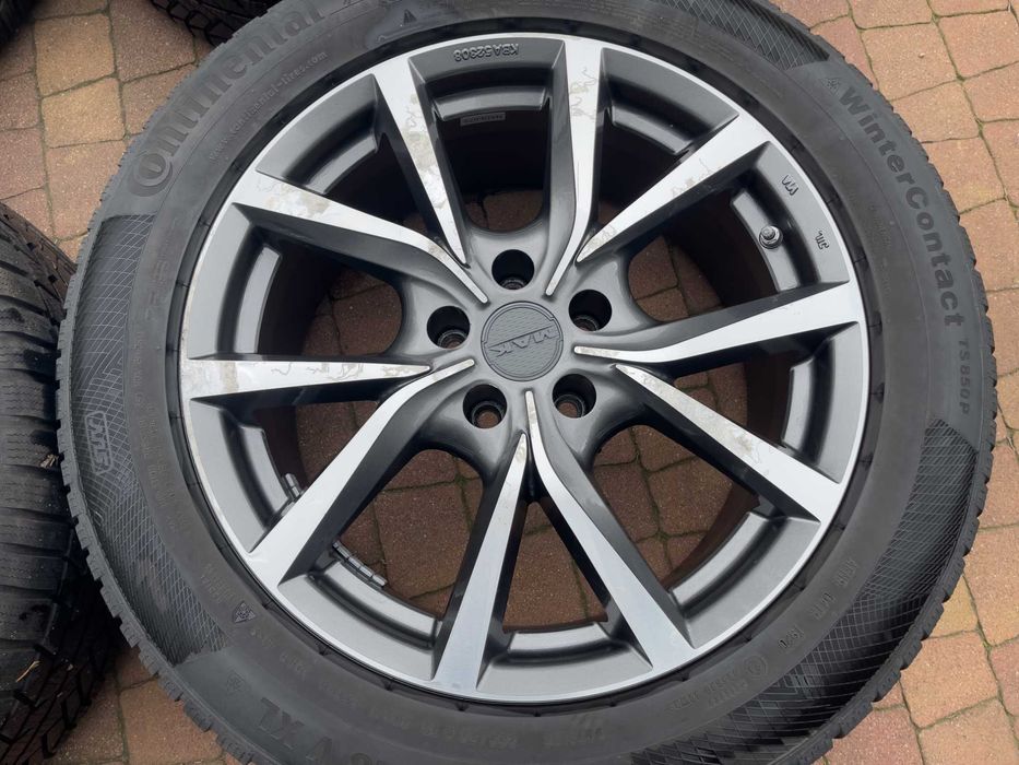 3864. Koła zimowe Vw Tiguan I Skoda 5x112 ET30 255/50/18 Continental