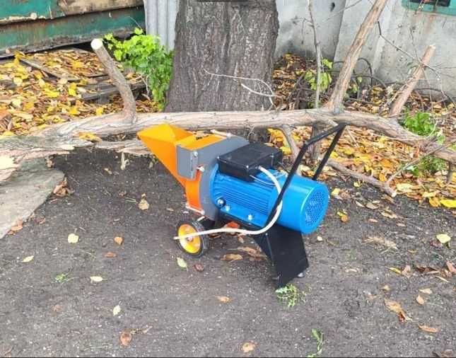 Садовий щепоріз,подрібнювач гілок (гілк 50-60мм)з двигунами елект/бенз