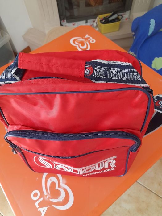 2 mochilas novas64739144378241121