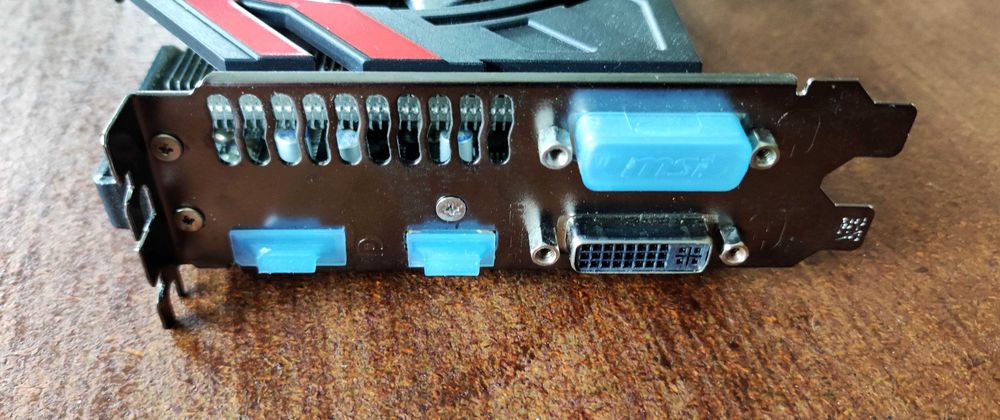 MSI Radeon R9 270 2GB GDDR5 + Cabo DVI-D | Totalmente Funcional