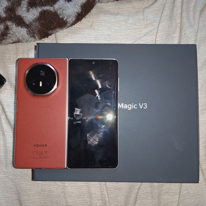 Vendo ou Troco Honor Magic v3 vermelho 12/512 com SERVICOS GOOGLE