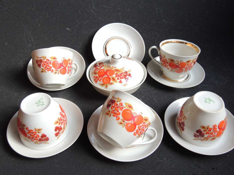 Сервиз Полонное (неполный) чайные пары и масленка