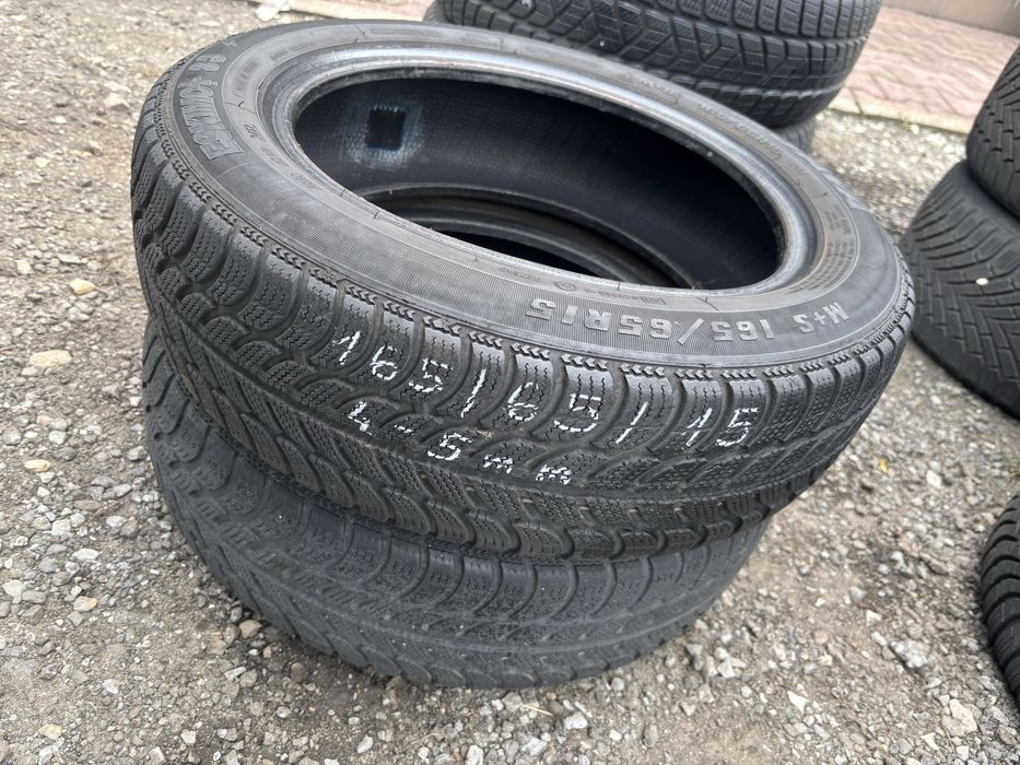 Para opon zimowych 165/65 R15