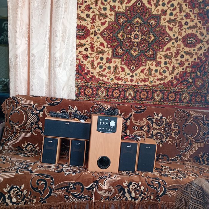 Продам.  Музикальний    центер  новий