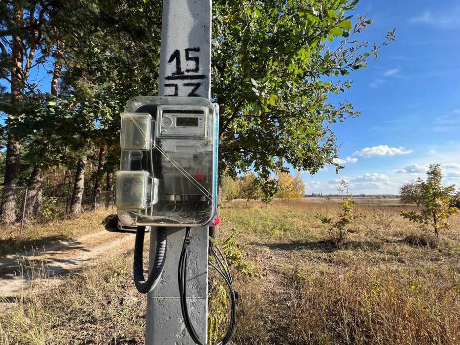 60 соток під забудову, електрика заведена газ поруч