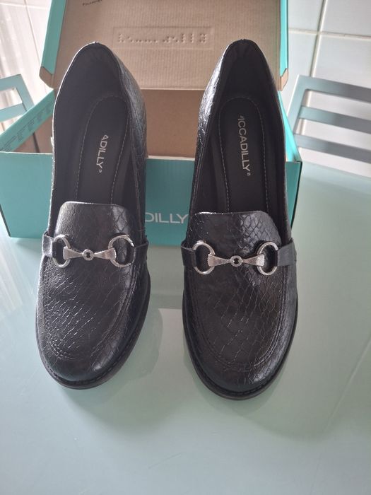 Sapato preto Picadilly