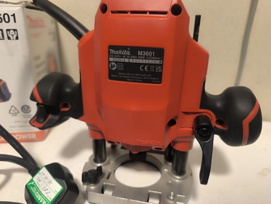 Frezarka makita m3601