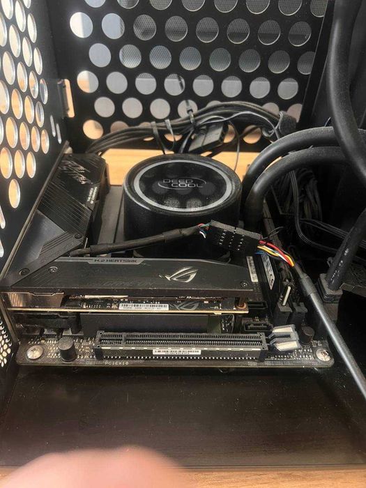 Ryzen 5 5600, 32GB, 750GB SSD