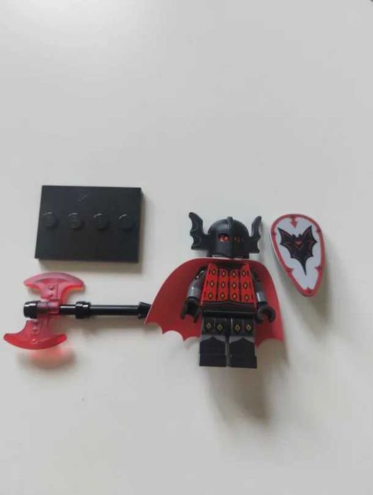 Lego Minifigures seria 25 - wampirzy rycerz