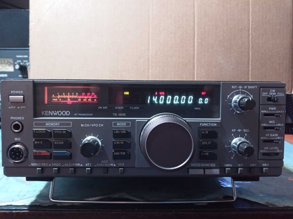 Rádio HF kenwood TS 140S