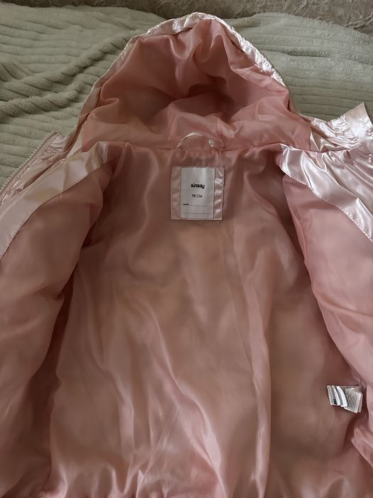 Демі куртка на дівчинку