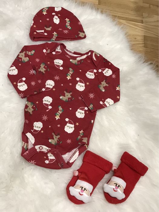 Комплект боді +шапочка+носочки