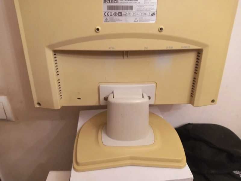 Monitor Belinea 14 cali
