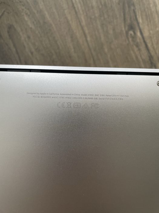 Macbook air 13 inch 2019 space grey
