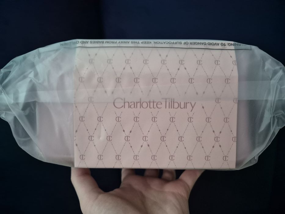 Kosmetyczka Charlotte Tilbury *Nowa*
