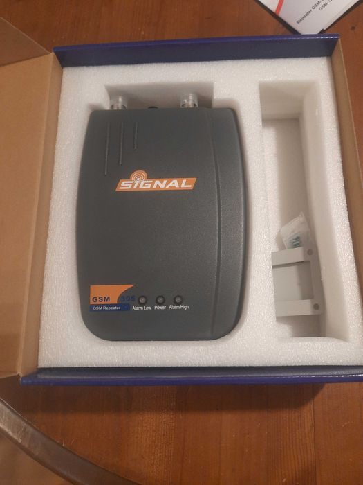 GSM repeater, wzmacniacz Signal 305 plus antena dookólna wewnętrzna