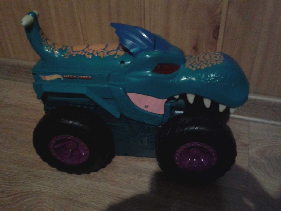 Pojazd Mega Wrex Hot Wheels
