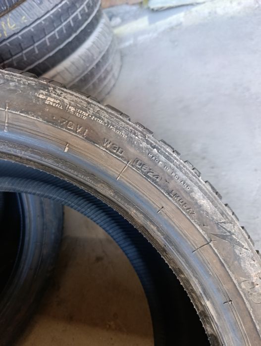 Шини зима Bridgestone 255/40/21 6mm 2024р 2шт