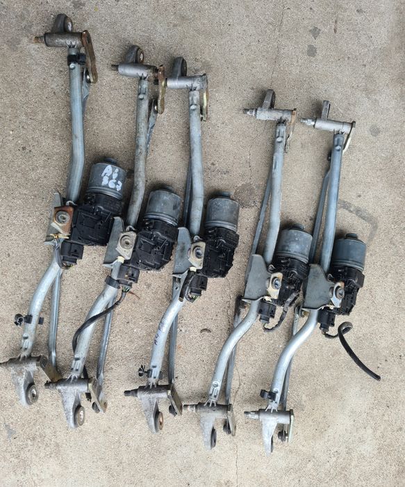 MECHANIZM wycieraczek przód silniczek przedni AUDI A4 B6 B7 Europa