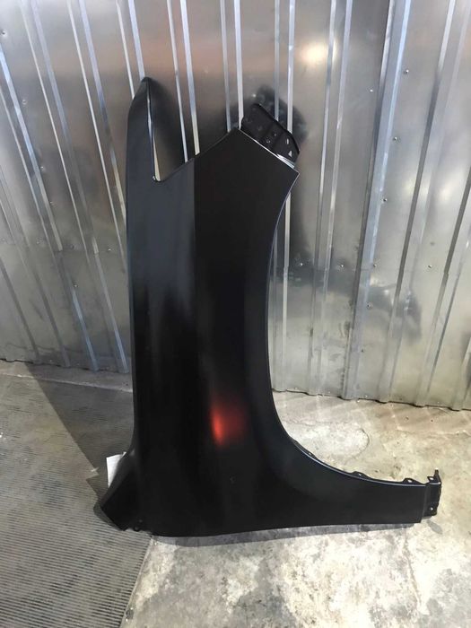 Крыло переднее Toyota Land Cruiser 200 2015-