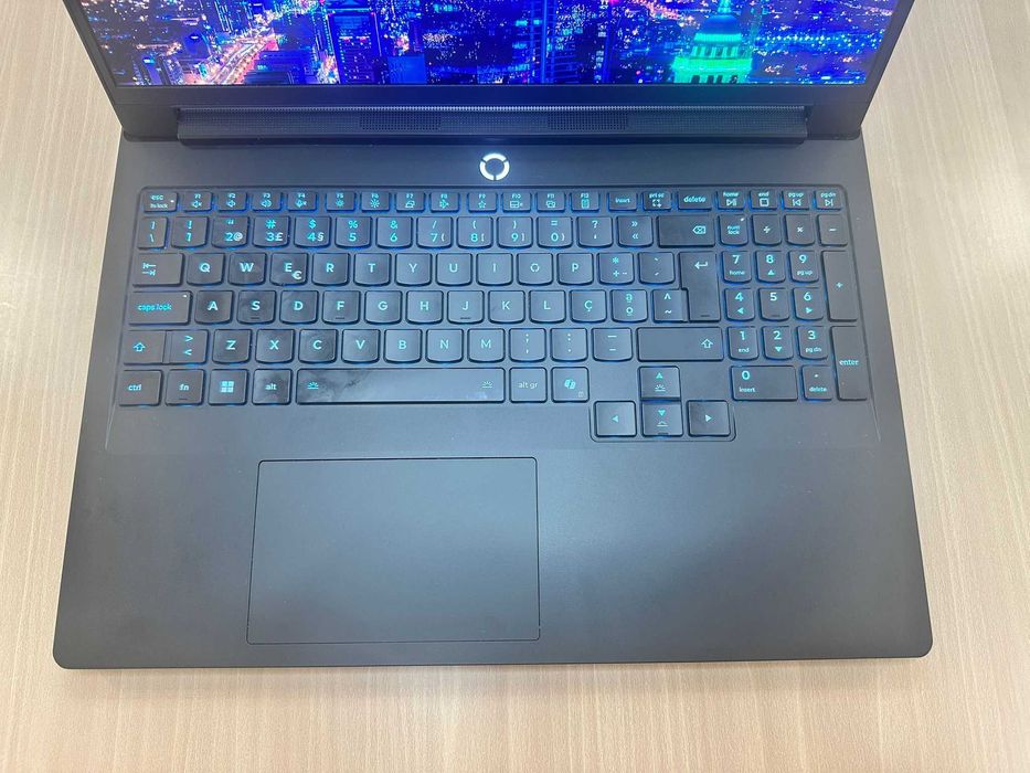 Lenovo legion pro 7i - 5070 ti - 32GB ram - 1 TB - i9 ultra