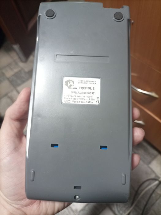 Продам касовий апарат Tremol S