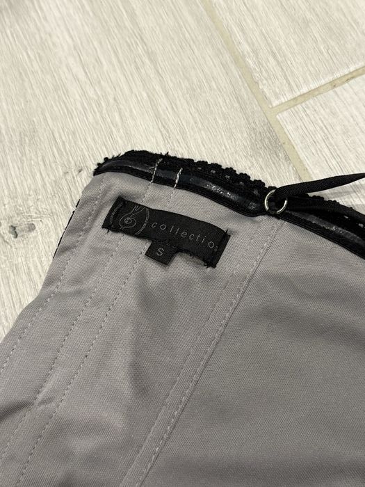 Корсет кружевной