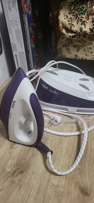 Żelazko z generatorem pary Tefal Fasteo