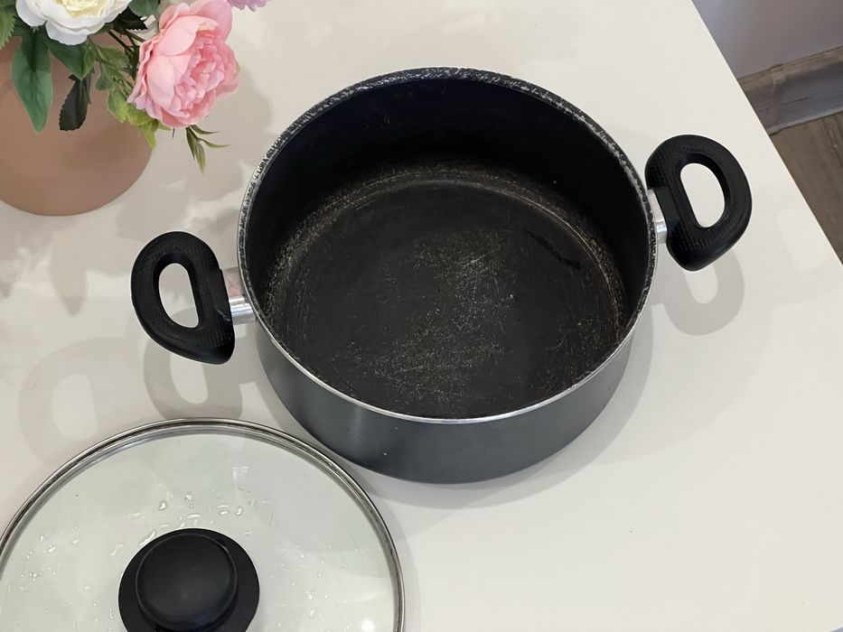 (Німеччина) Каструля з кришкою