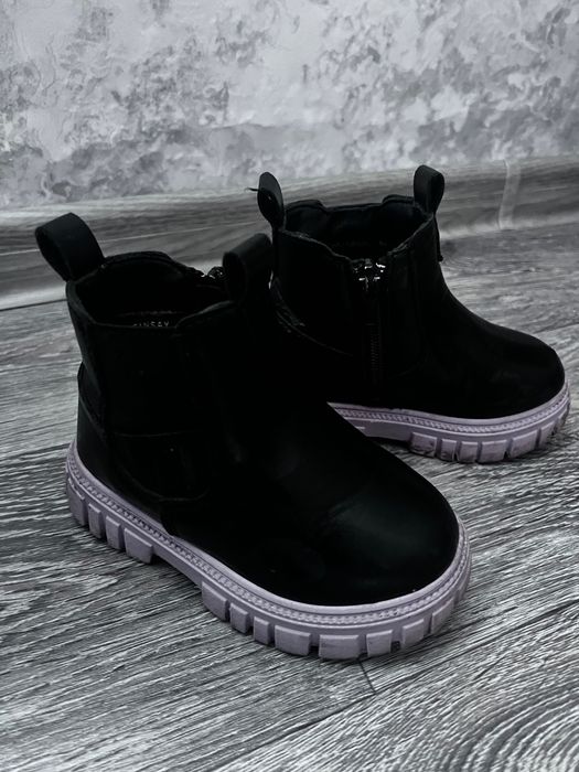 Дитячі ботинки на весну, осінь. Куртка 86-92 розмір