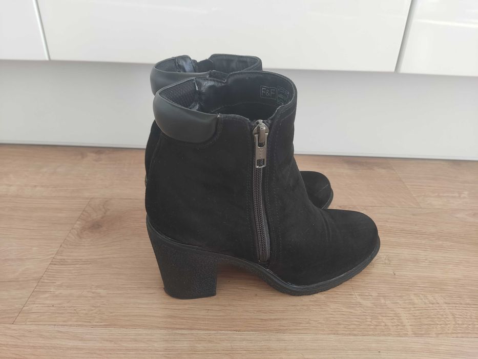 Sprzedam botki damskie