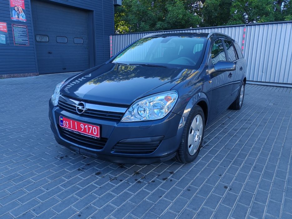 Opel Astra H  2007 рік 1.6 бензин