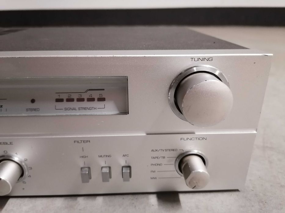 Amplituner Telefunken RR100