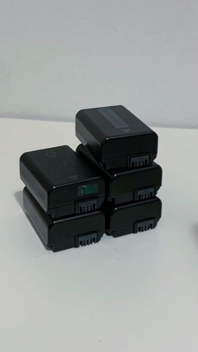 Câmera Sony A6400 + Lente 16-55 Sony + SD + 5 Baterias