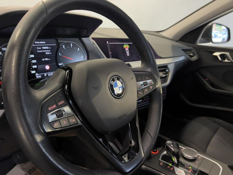 BMW 116 d Advantage - Cx Automática / LEDs