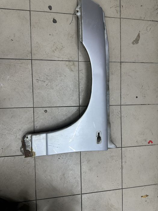 Крыло переднее левое под ремонт ваз 2110 2111 2112