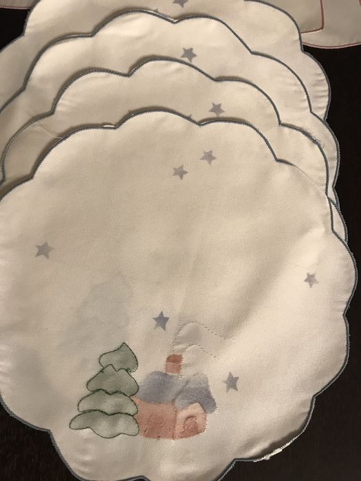 Zestaw 16 serwetek świątecznych