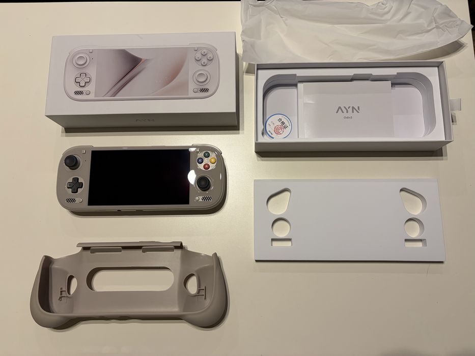 Ayn Odin 3 Max 16/512GB Rainbow