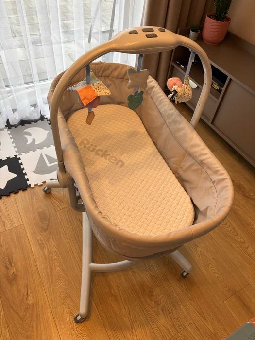 Chicco Baby Hug 4w1 w kolorze glacjalnym