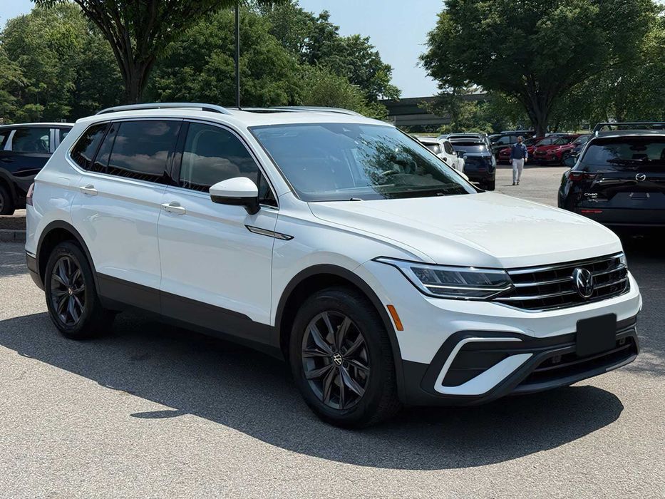 Volkswagen Tiguan      2023
