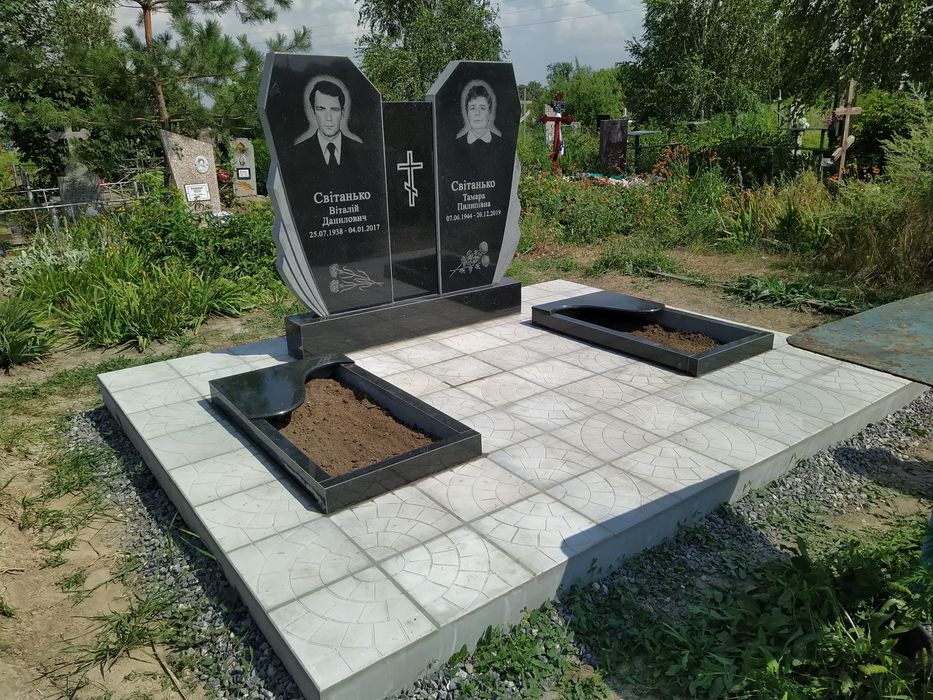 Укладка гранитной и тротуарной плитки на кладбище