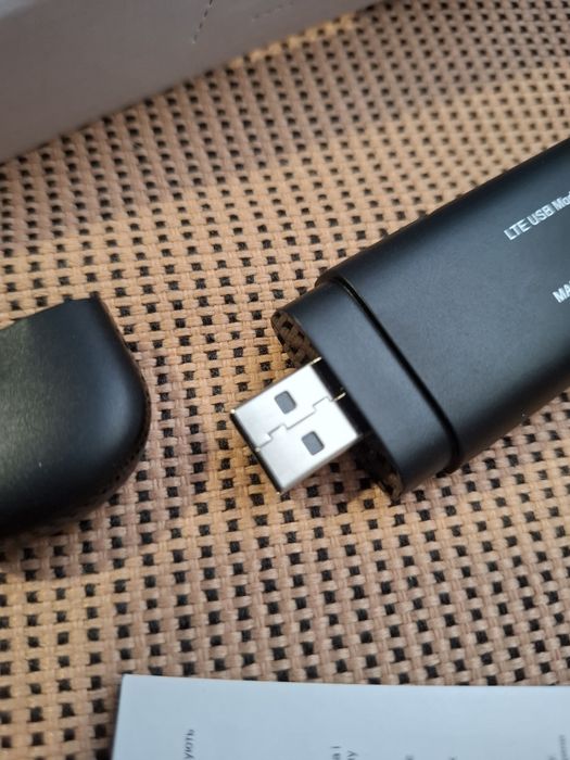 GSM модем 4G / 3G + Wi-Fi роутер ZTE MF79U