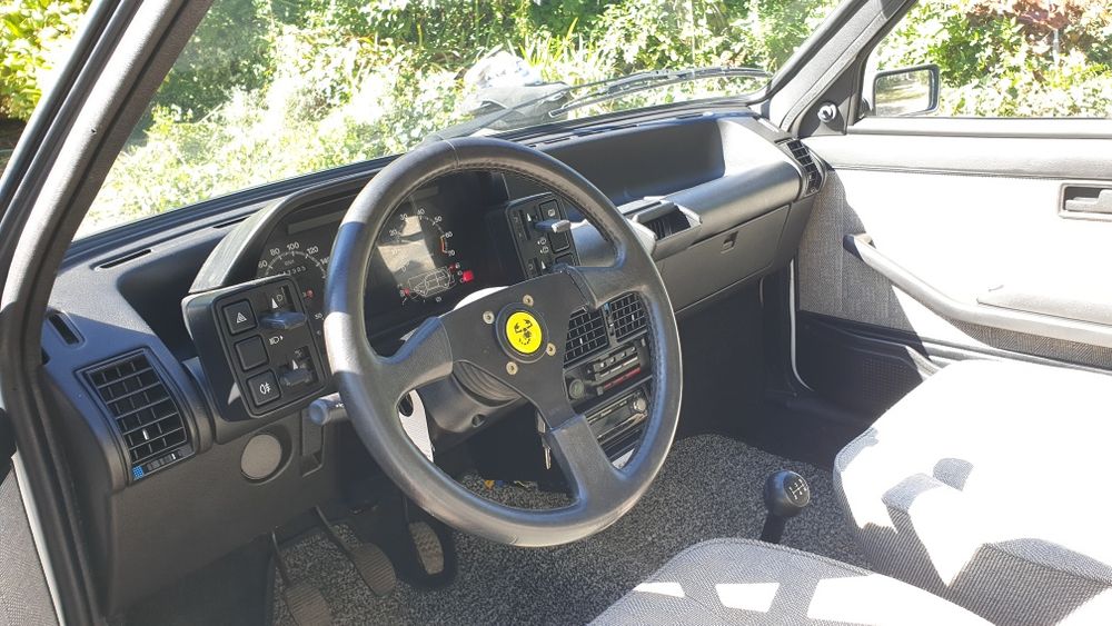 Fiat uno 60 sl em estado novo